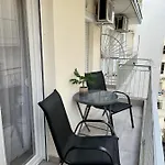 Deluxe Arch Of Galerius Apartament